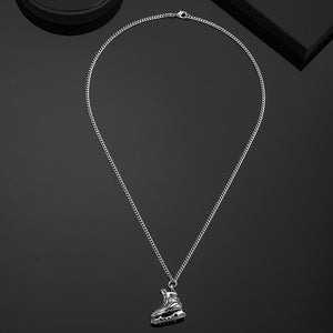Full necklace on dark background – lifestyle shot