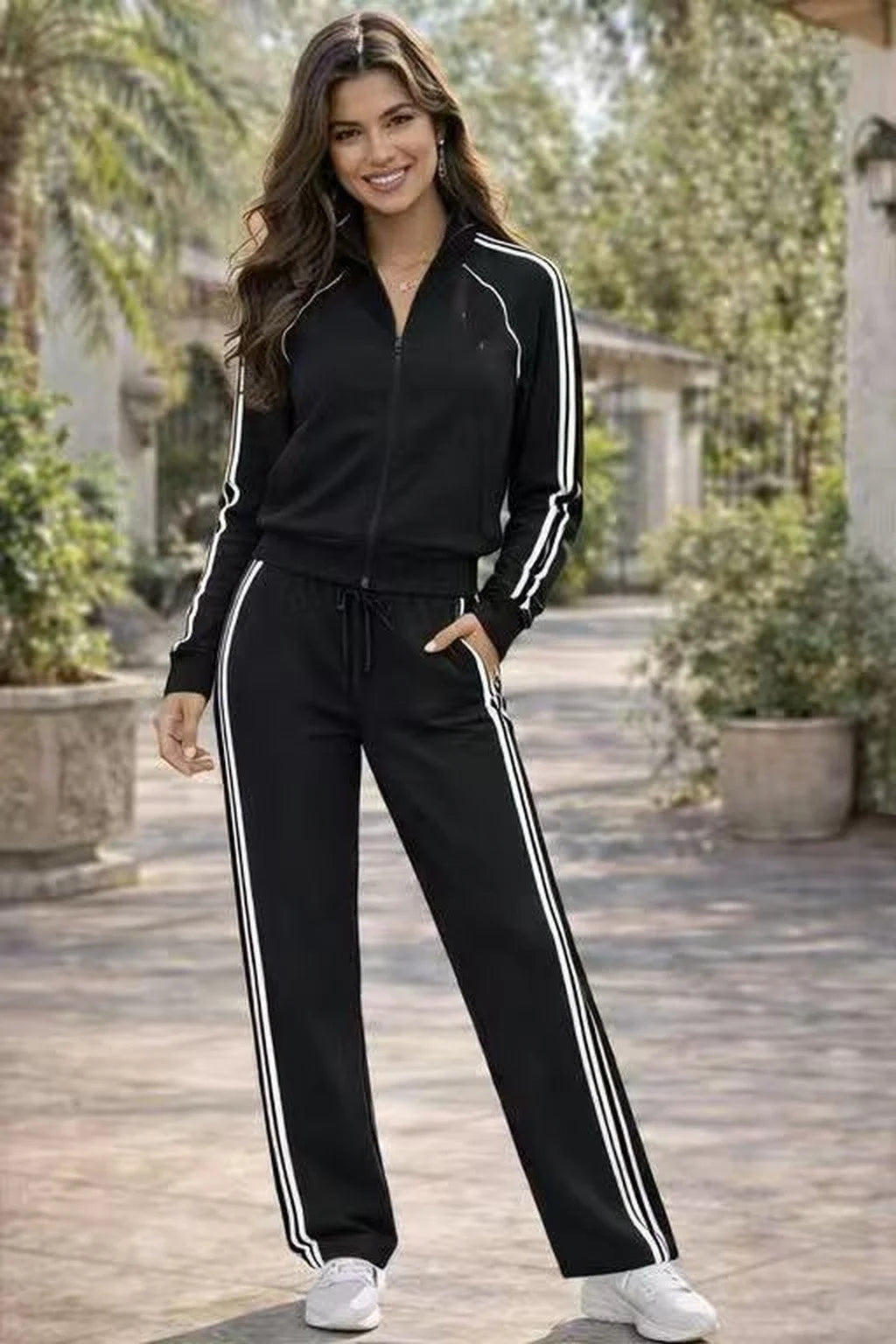 Two-piece Tracksuit Set With Side Stripes (Sold in bundles of 6 pcs 2S-2M-2L)